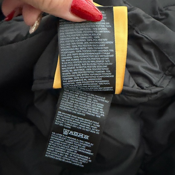 (NWT) The North Face Men’s Aconcagua 3 Jacket in TNF Black, XXL - Picture 15 of 16